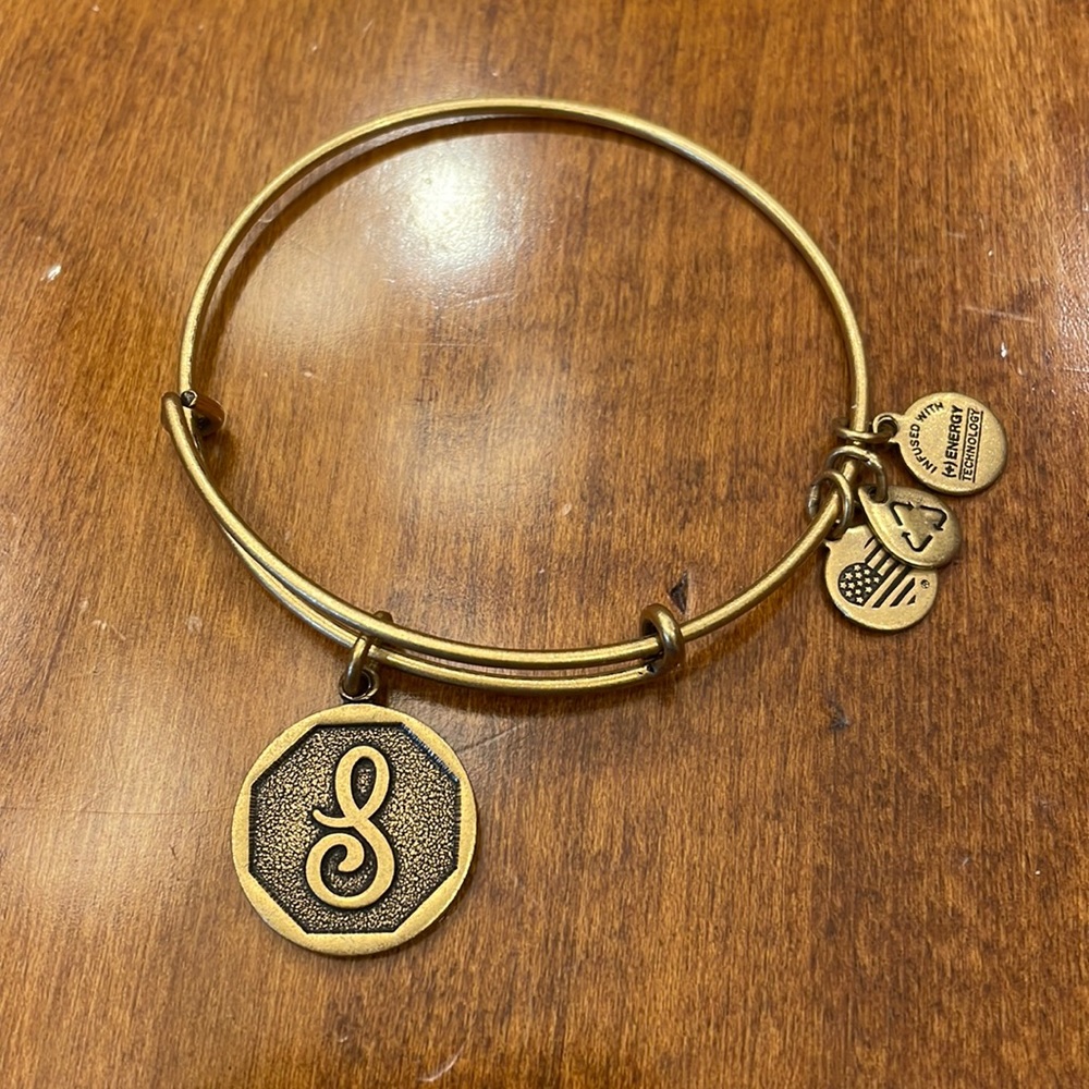 Alex & Ani gold tone script “S” bracelet. NWOT 2016.